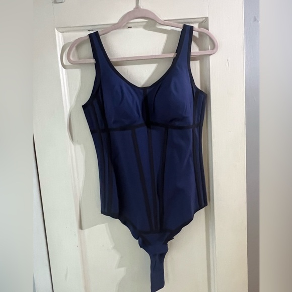 Honeylove Boldness Bodysuit L - Picture 7 of 9